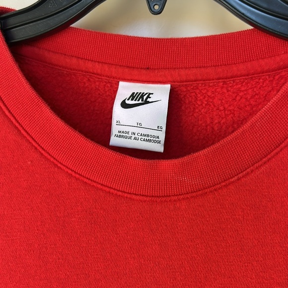 Nike Men's Sportswear Club Fleece Crewneck Sweatshirt University Red/White - Picture 3 of 6